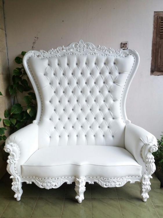 White Regal Throne Loveseat Throne Chairs
